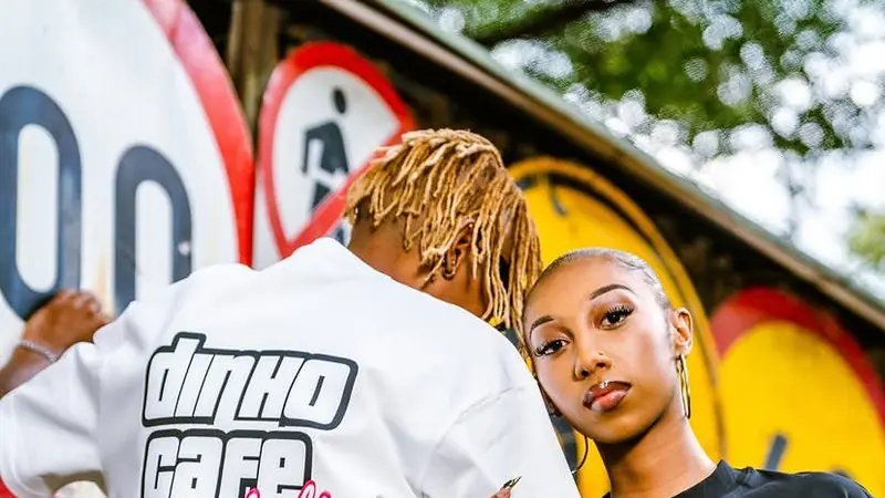 Models wearing the Baskbay Dinko Cafe clothing collection